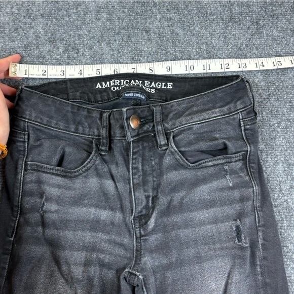 AMERICAN EAGLE Women’s Black AEO Denim Super Stretch Jeggings distressed… - Picture 3 of 9